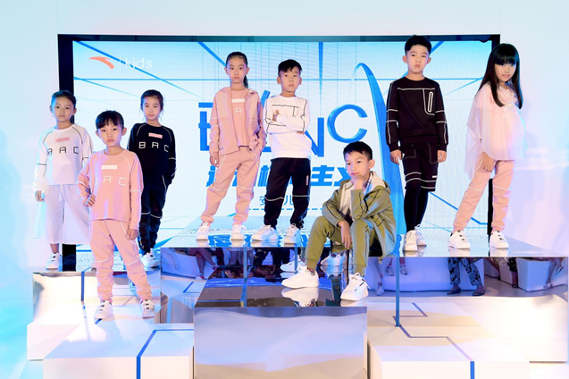 ��̤��ͯ�l��Blancϵ�������㿴�����\�ӘO�����x��