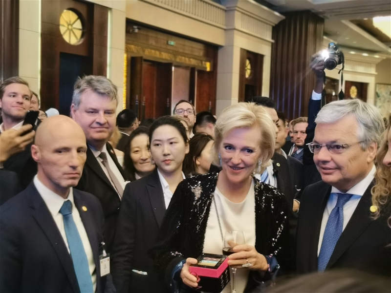 �����r�����L�A�������m�cؐ�����ٴ��_�ɑ��Ժ���